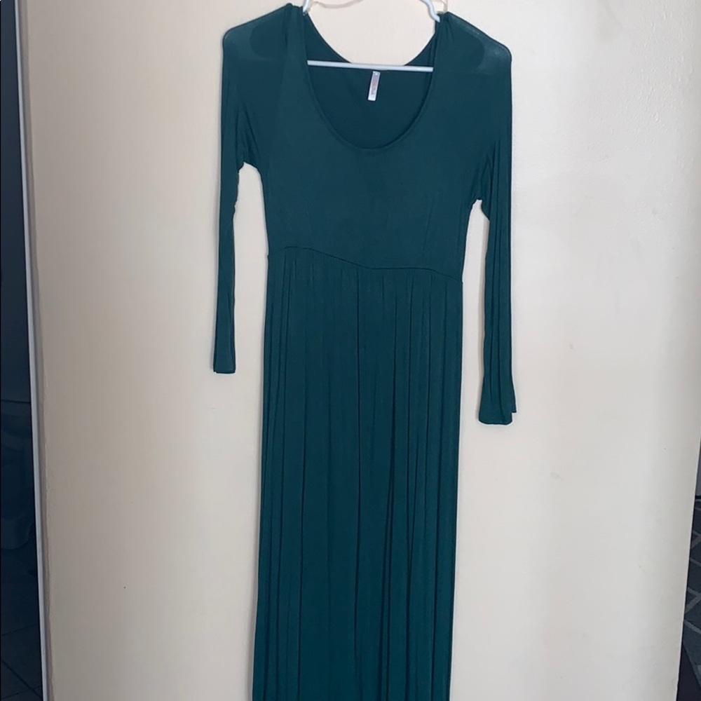 EMERALDR Maxi Dress